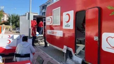 Sarıgöl'de öğrenciler velilerini kan bağışına ikna etti