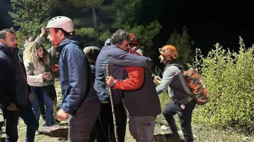 Yazılı Kanyon’da mahsur kalan 10 İHH gönüllüsü kurtarıldı
